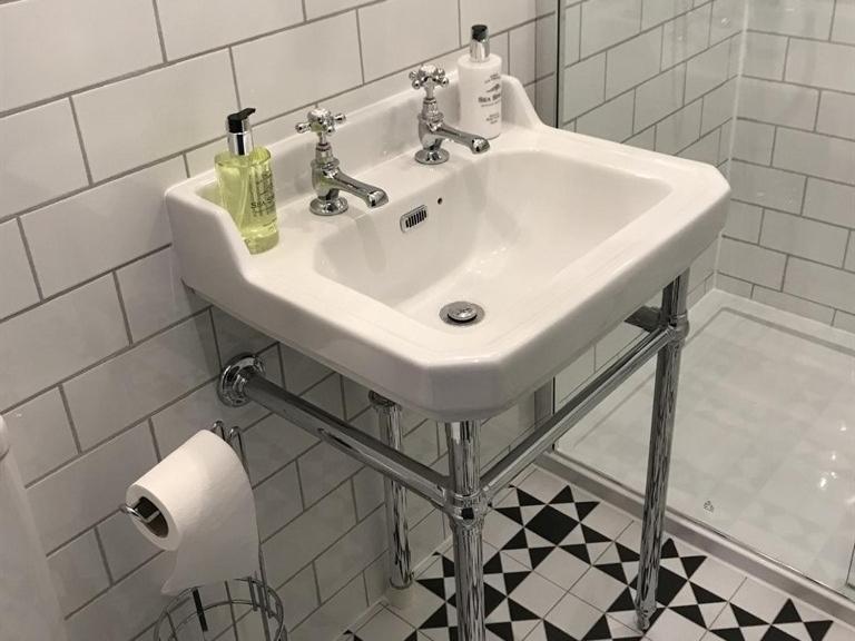 No.16 Ξενοδοχείο Seaham Δωμάτιο φωτογραφία A modern washbasin